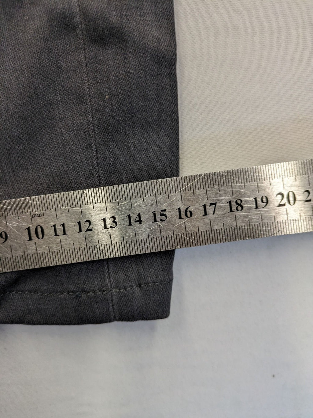 BRAX straight jeans grey with pearl detailing on outer seams, five-pocket style.