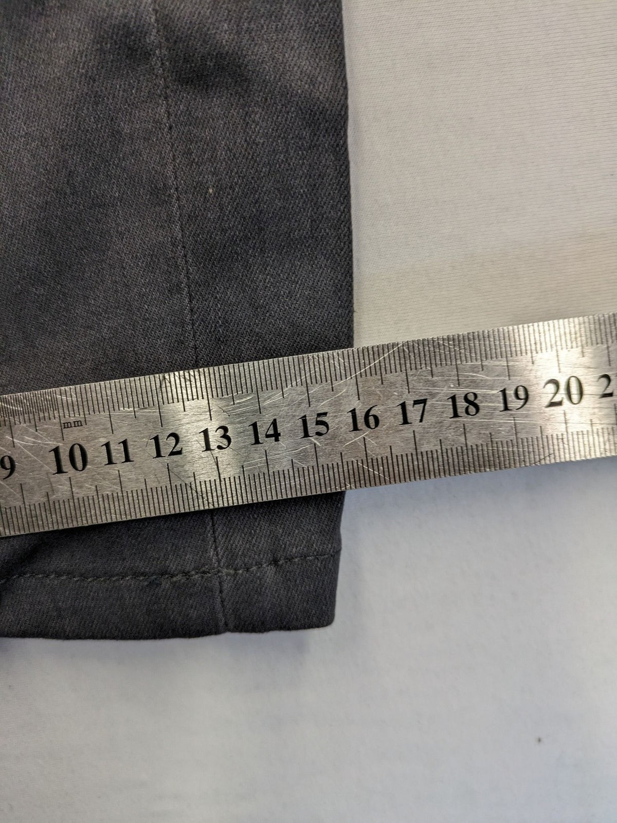 BRAX straight jeans grey with pearl detailing on outer seams, five-pocket style.