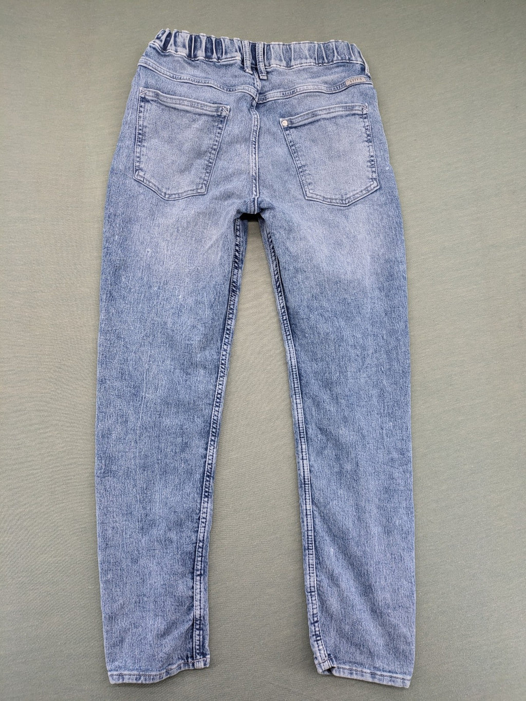 H&M blue straight jeans relaxed fit with adjustable elastic waistband and drawstring.