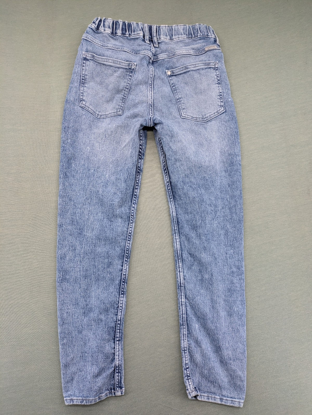H&M blue straight jeans relaxed fit with adjustable elastic waistband and drawstring.