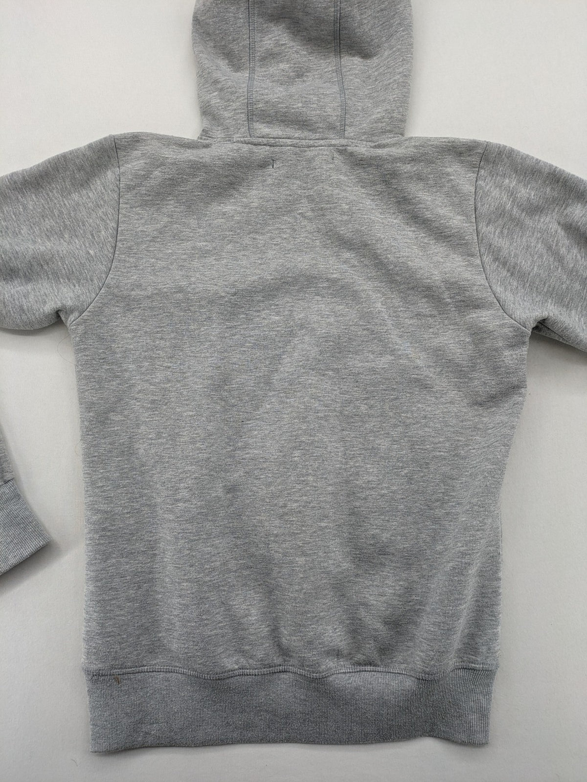 Herren grey zip-through hoodie with "Legendary" graphic print and kangaroo pocket.