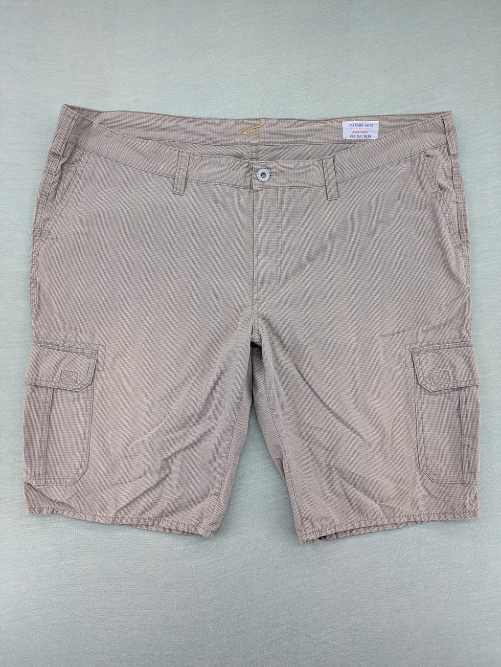 camel active beige cargo shorts cotton fabric multiple pockets classic design