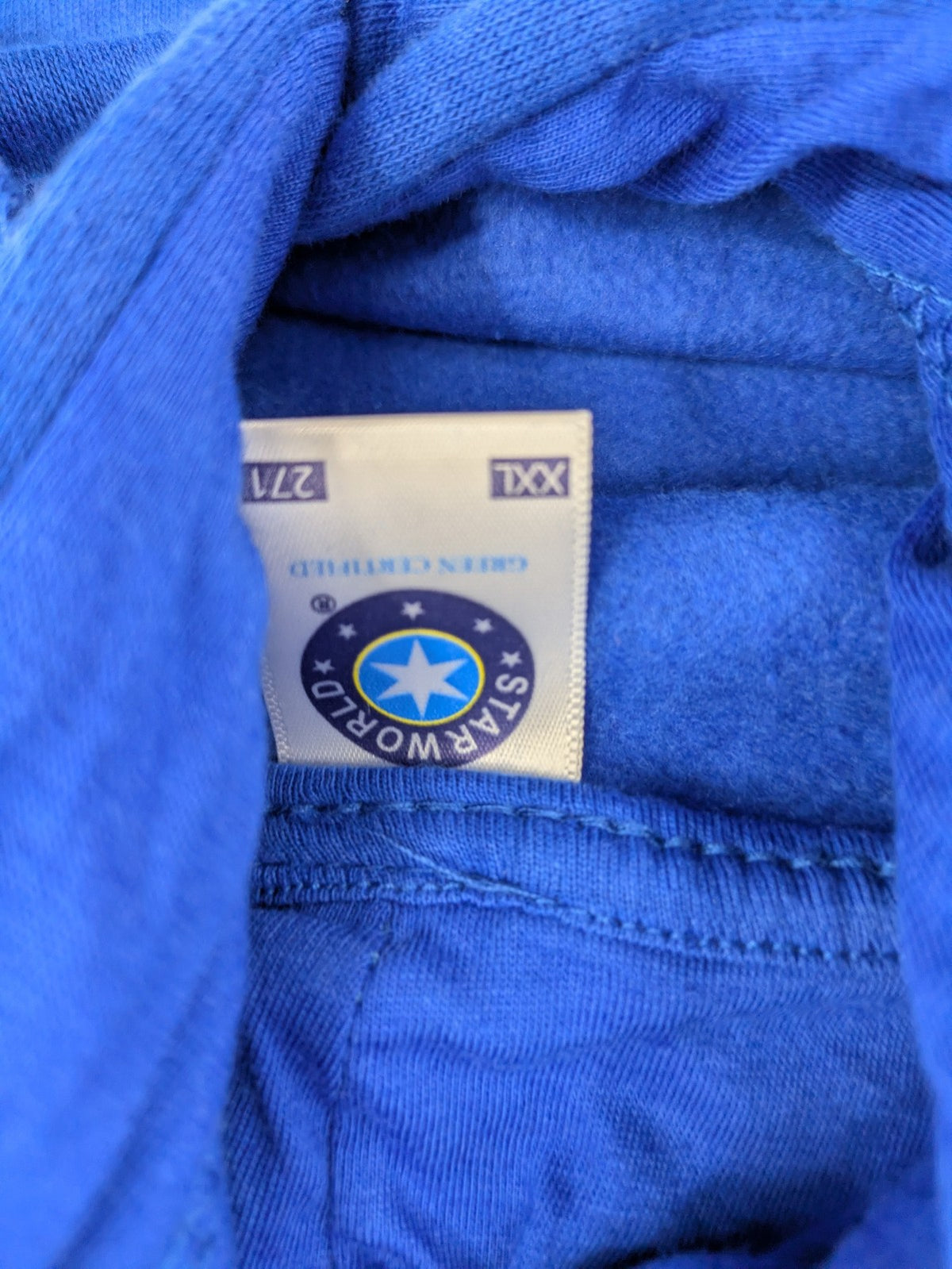 AFD blue pullover hoodie with "AfD Allgemeine Freie Denker" graphic and adjustable drawstring hood.