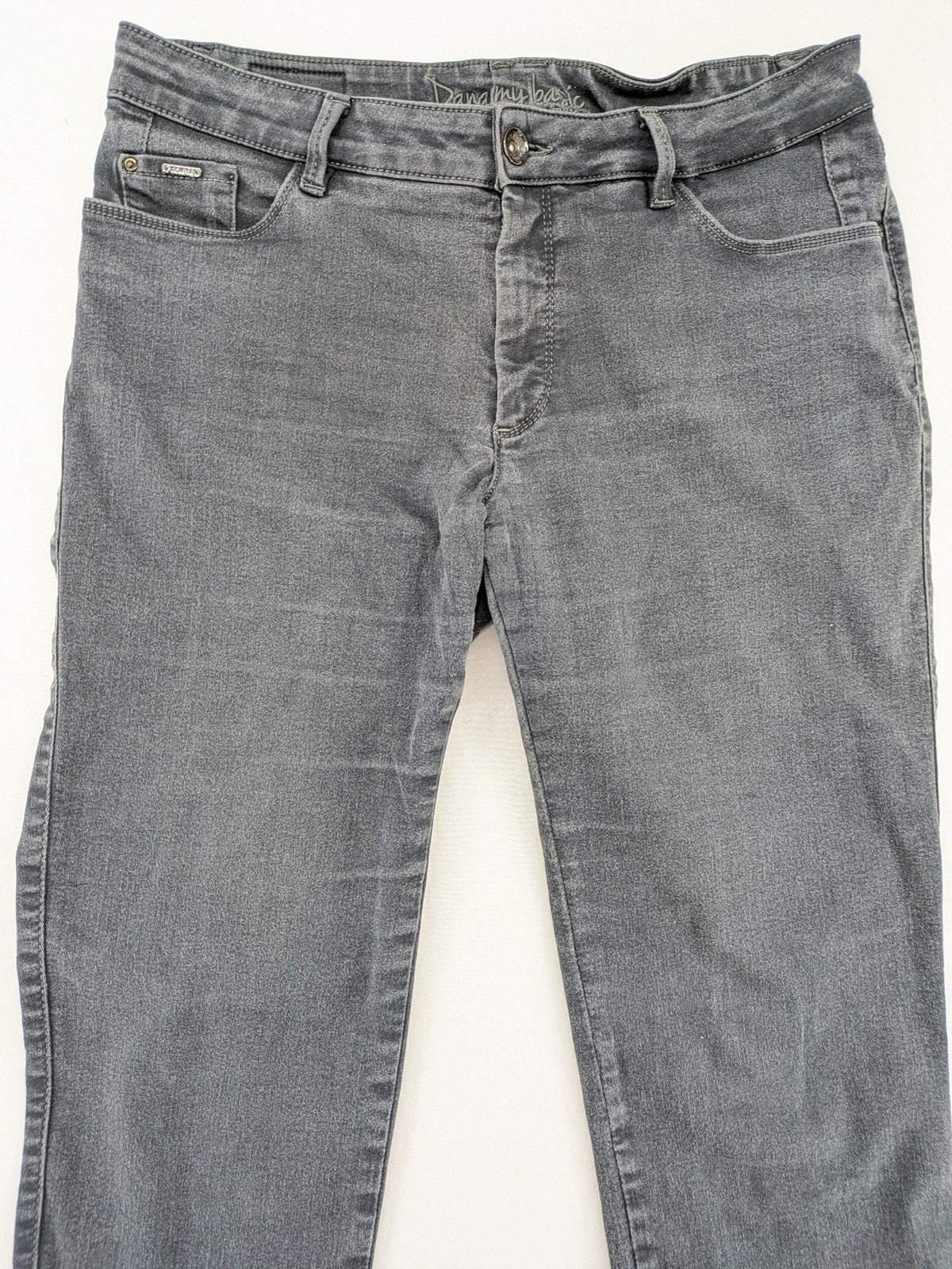 Bonita grey straight jeans 5-pocket style with stretch material and slim fit design.