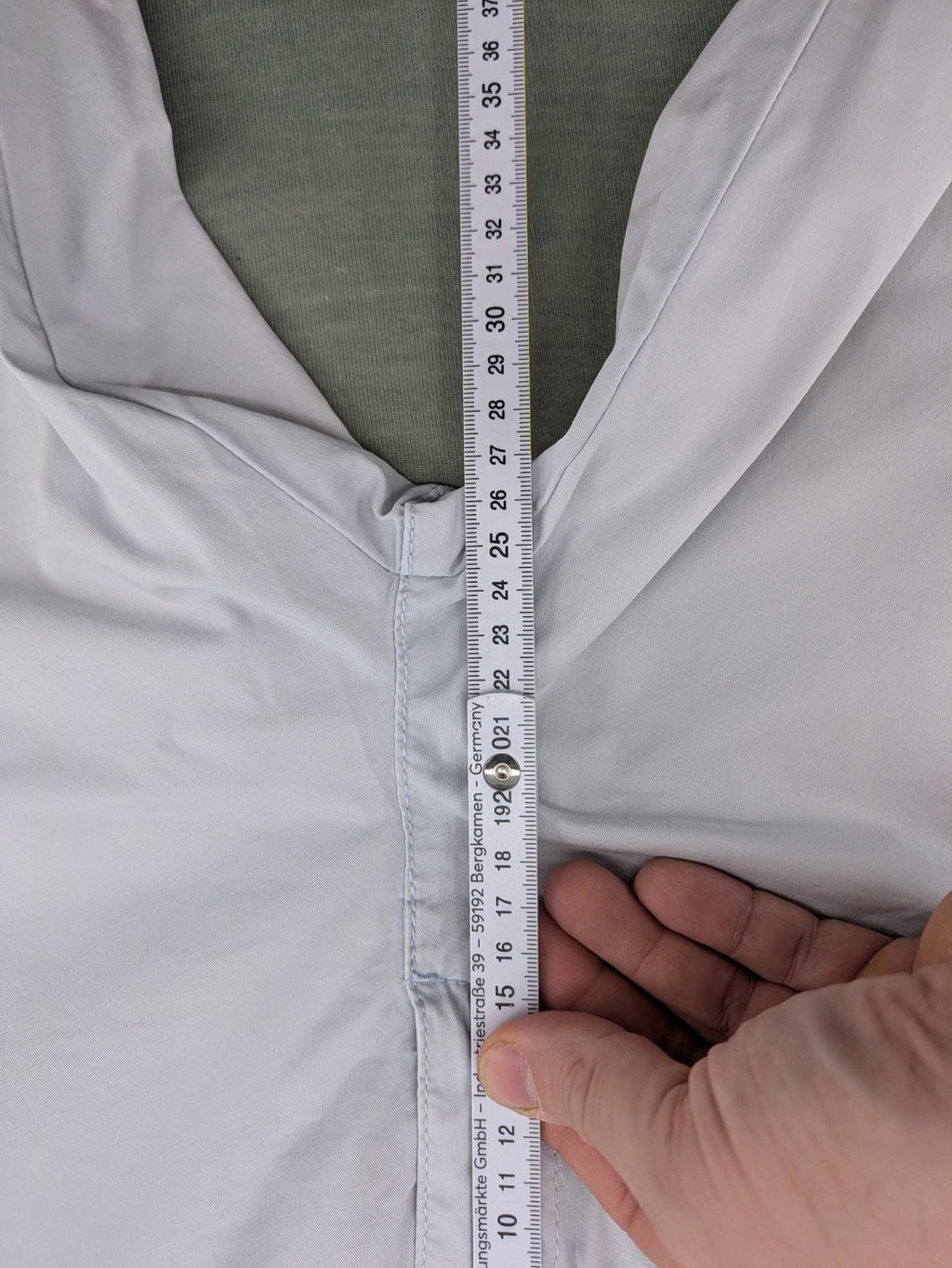 Darling Harbour white chino pants with patterned pocket lining and stretch cotton material.