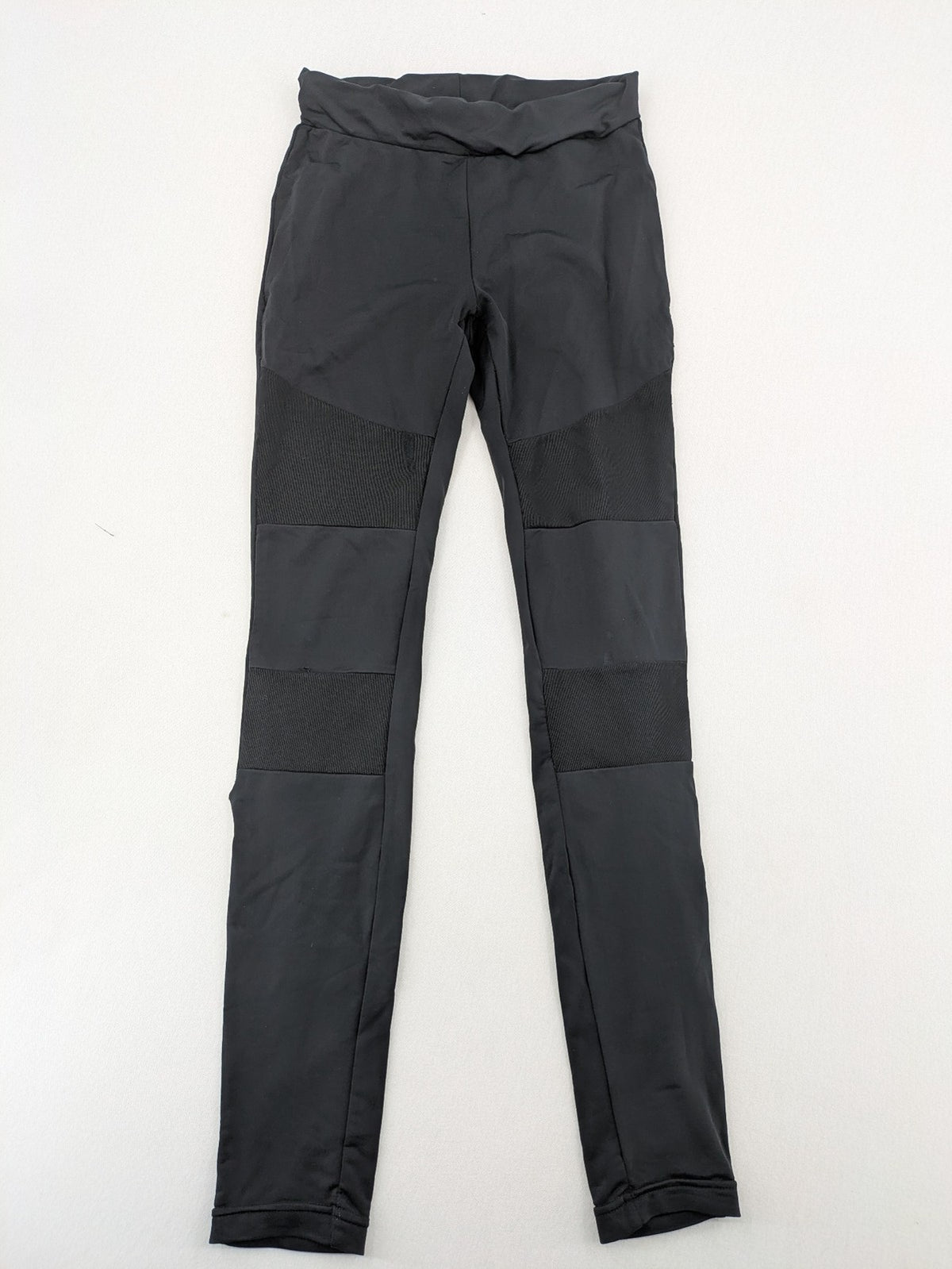 Urban Classics black bicycle tights with grey knee panels and high waist design.
