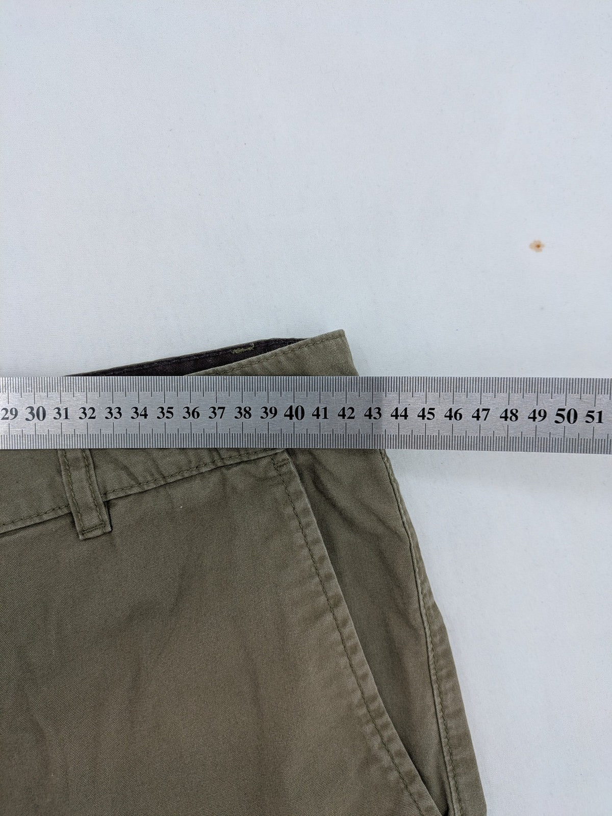 H&M Divided khaki chino shorts flat front design with practical pockets.