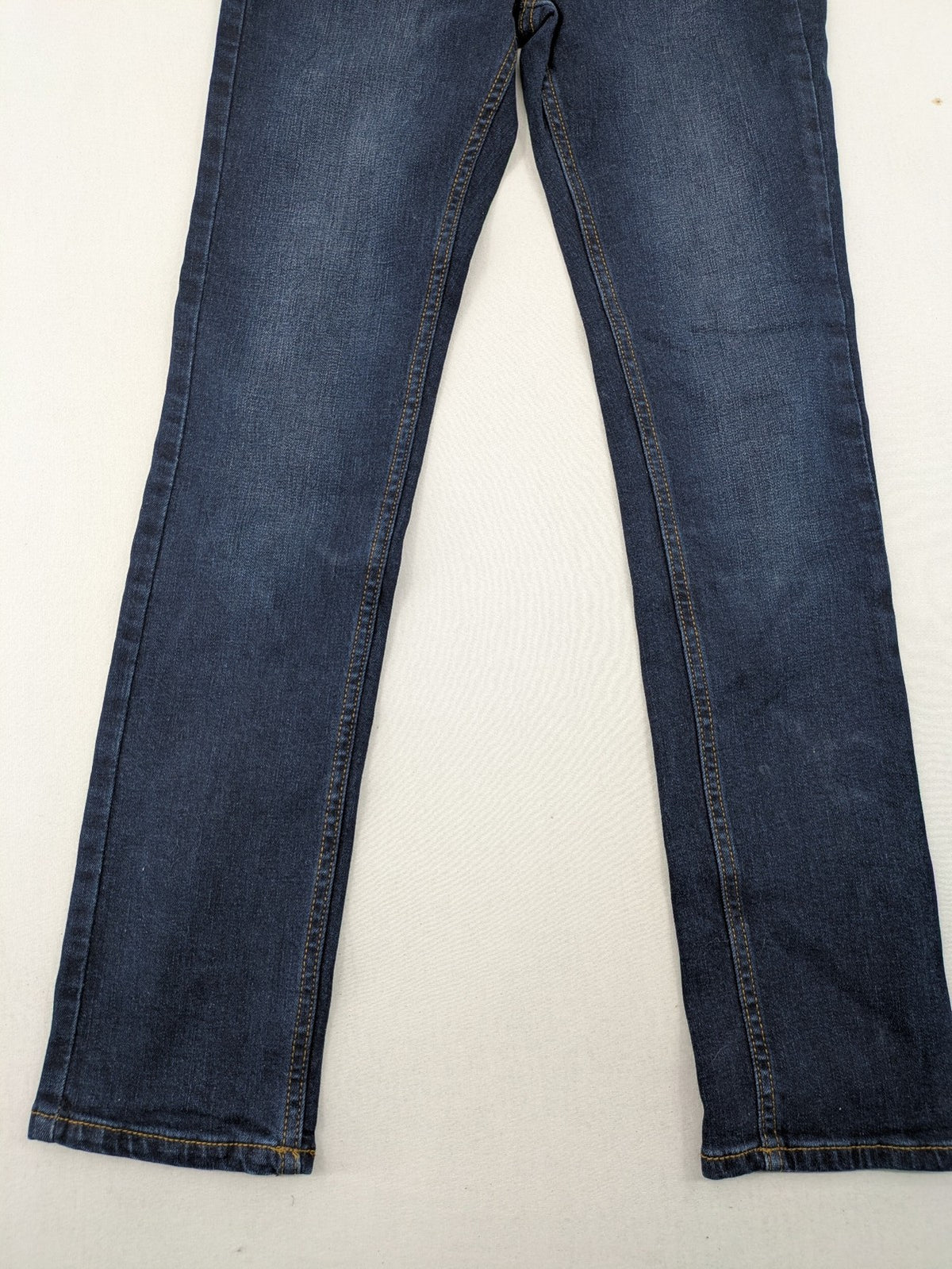 Skate Nation blue straight jeans 5-pocket design with adjustable waistband and dark wash.