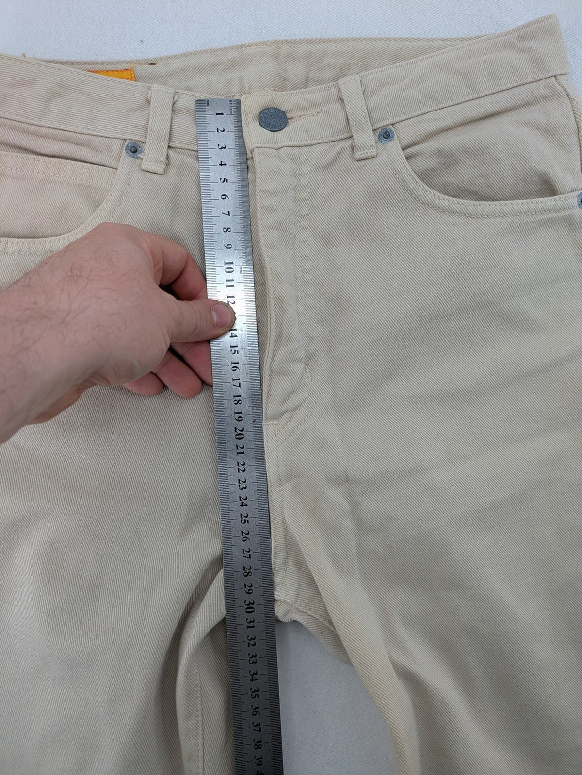 Edwin straight jeans beige 5-pocket design made from durable cotton