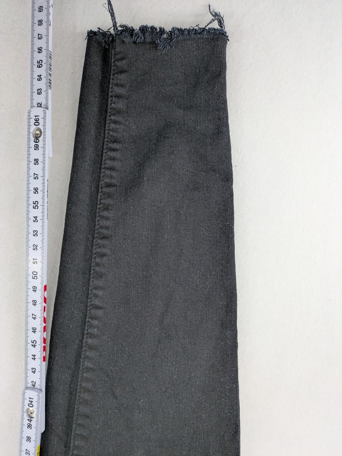 Stradivarius black skinny jeans high waist raw hem five-pocket style