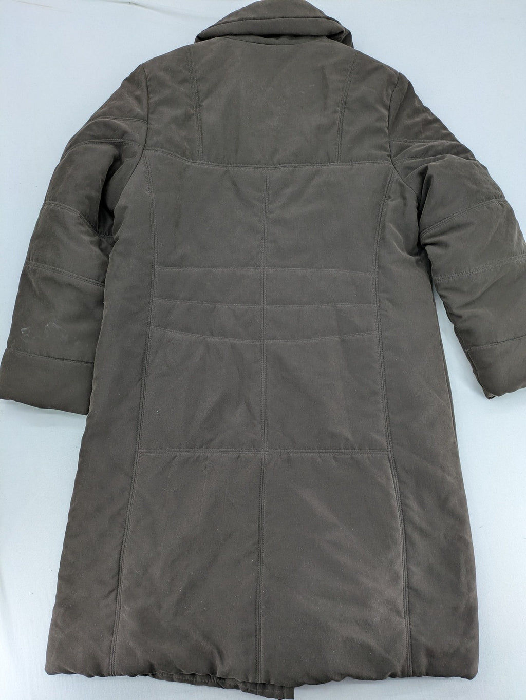 Goldix brown puffer coat size 46, button closure, padded design, classic style.