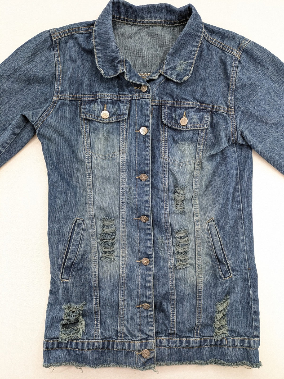 perfekt blue denim jacket distressed look frayed hem button closure and pockets