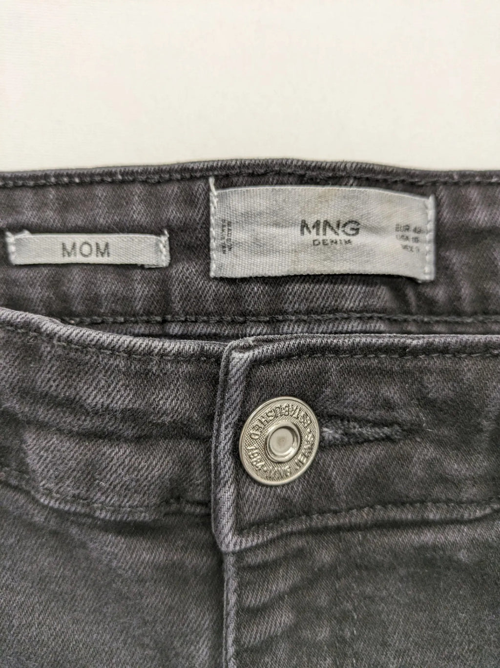 MNG grey straight jeans high waist 5-pocket design authentic denim.