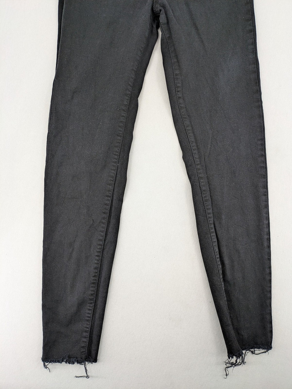 Stradivarius black skinny jeans high waist raw hem five-pocket style