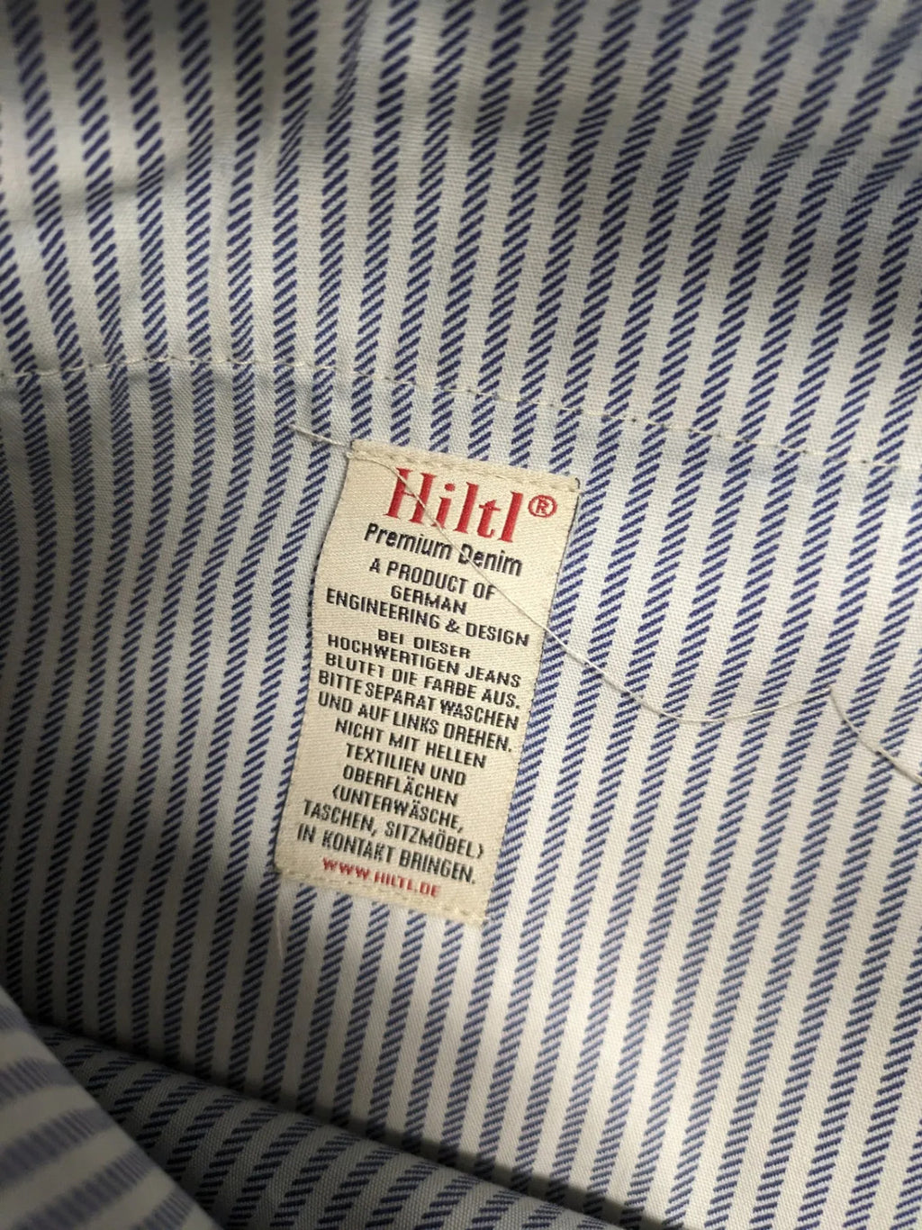 Hiltl grey straight jeans classic 5-pocket design with zipper, premium denim material.