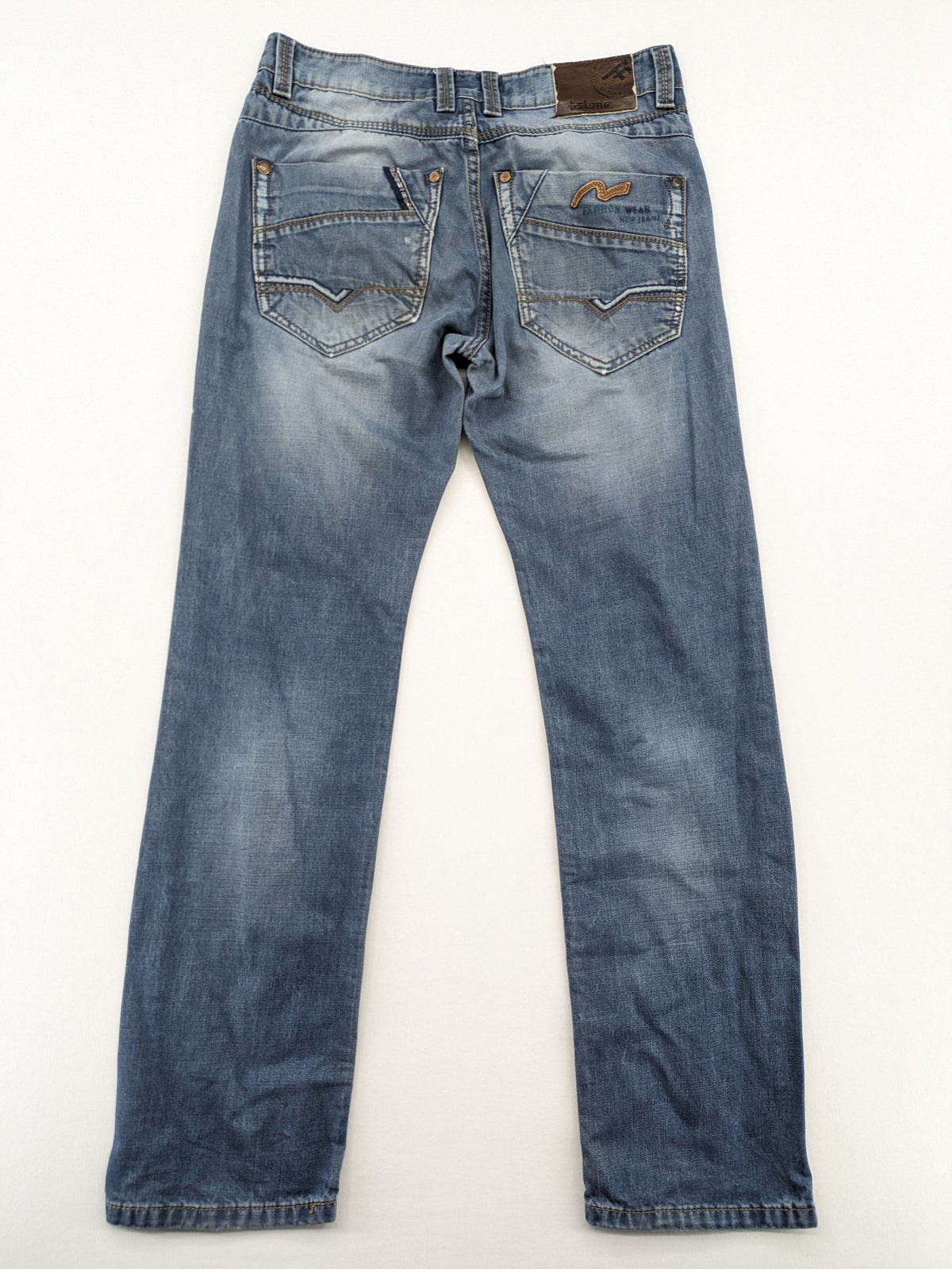 R-Stone Jeans blue straight leg denim with washed effect and "Fashion Wear" embroidery.
