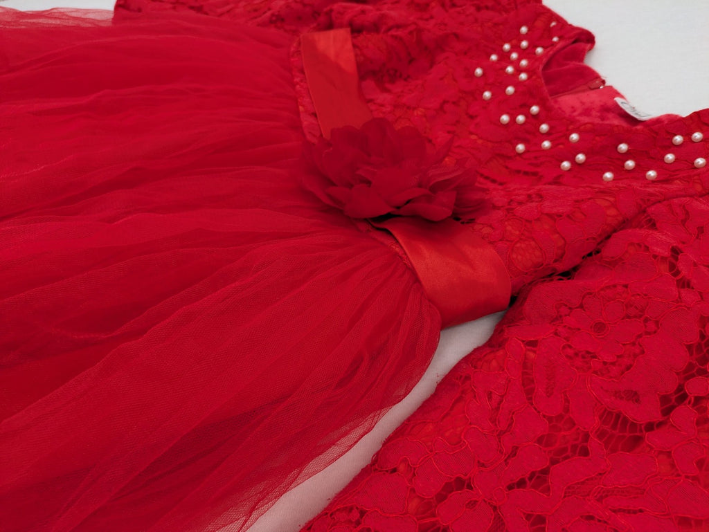 Perfekt red bridal party dress with floral lace bodice and tulle skirt, pearl embellishments.