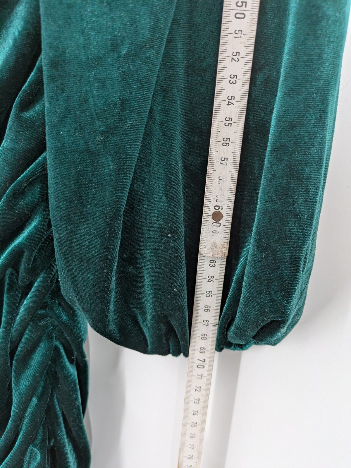 SHEIN green bodycon dress with ruched details, square neckline, and long puff sleeves.