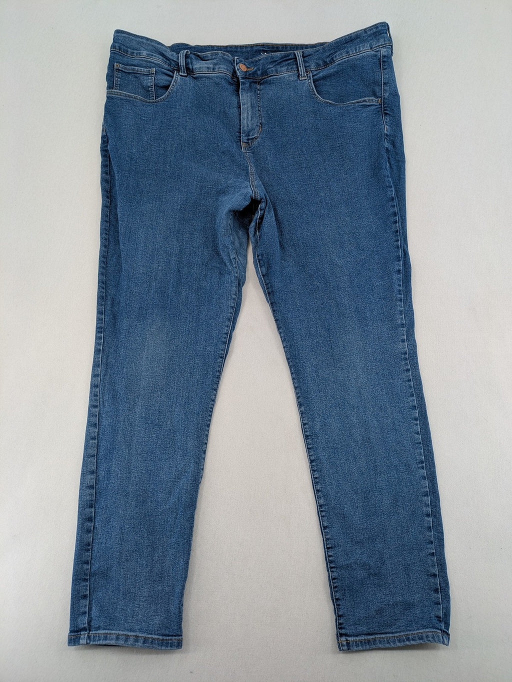 C&A blue skinny jeans with classic 5-pocket design and cotton-stretch material.