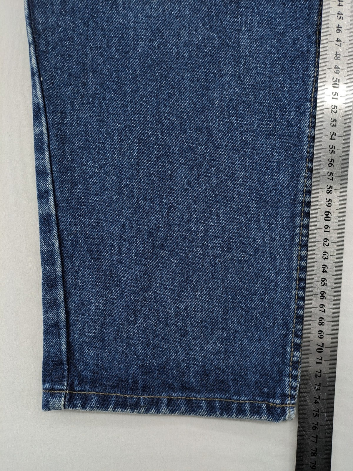 Cable Car Clothiers blue straight jeans classic fit 100% cotton medium wash