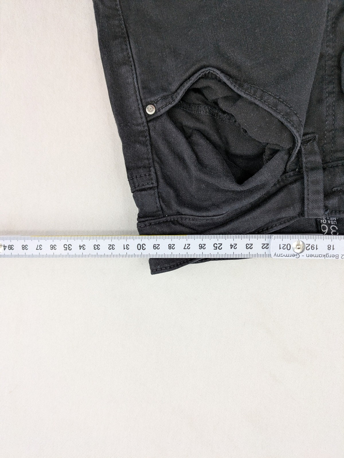 Stradivarius black skinny jeans high waist raw hem five-pocket style