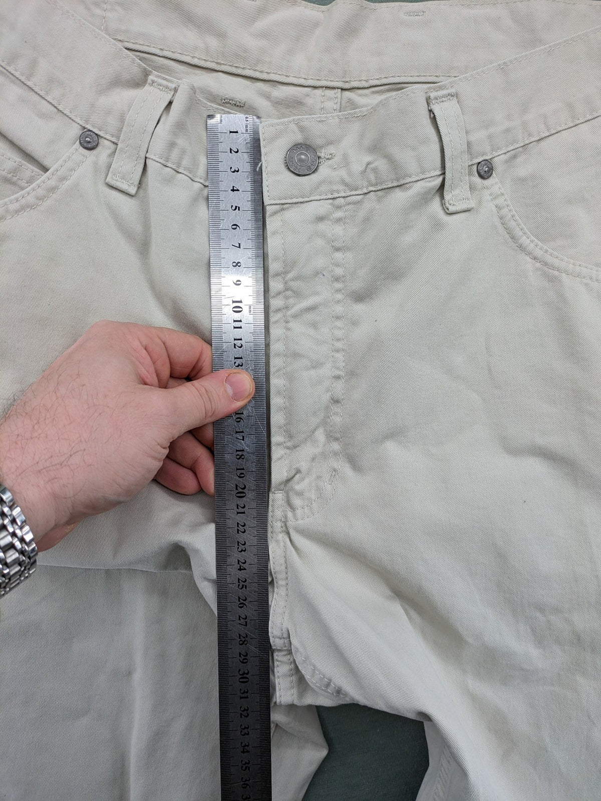 H.I.S beige straight jeans W36 L30, vintage style, classic 5-pocket design, durable cotton.