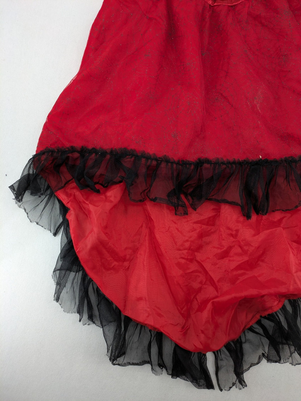 Perfekt red and black costume dress with corset lacing and spiderweb sleeves.