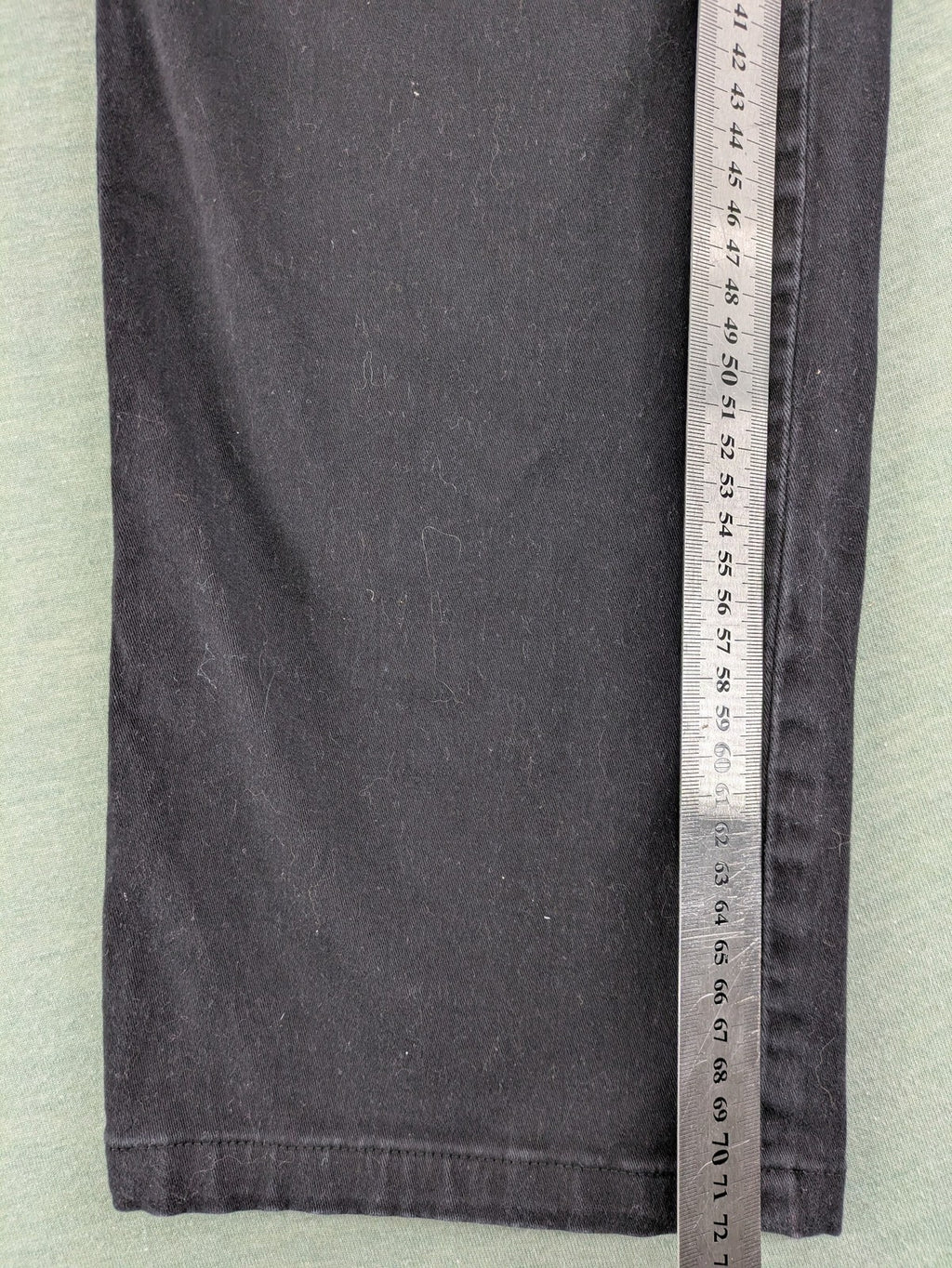 Jack & Sons grey straight jeans with classic 5-pocket design and cotton-elastane blend.