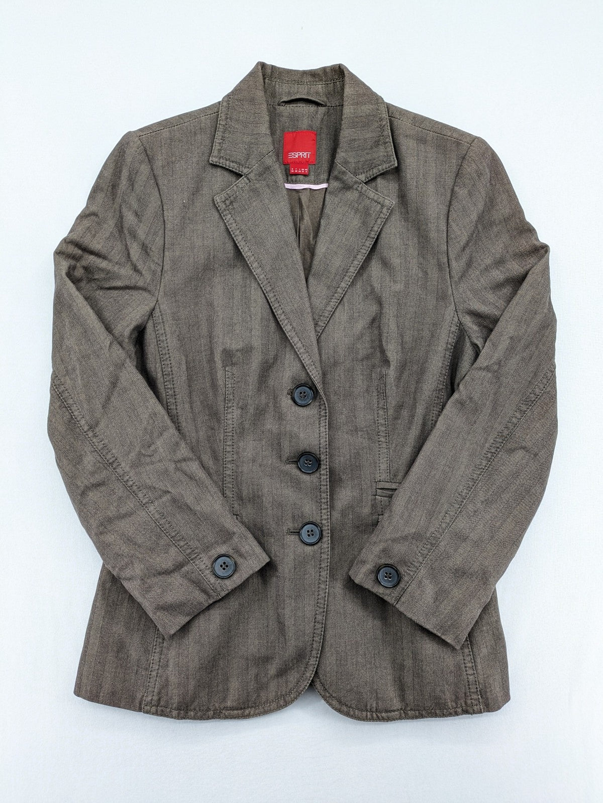 Esprit brown blazer jacket with three-button front and notch lapel, made of cotton.