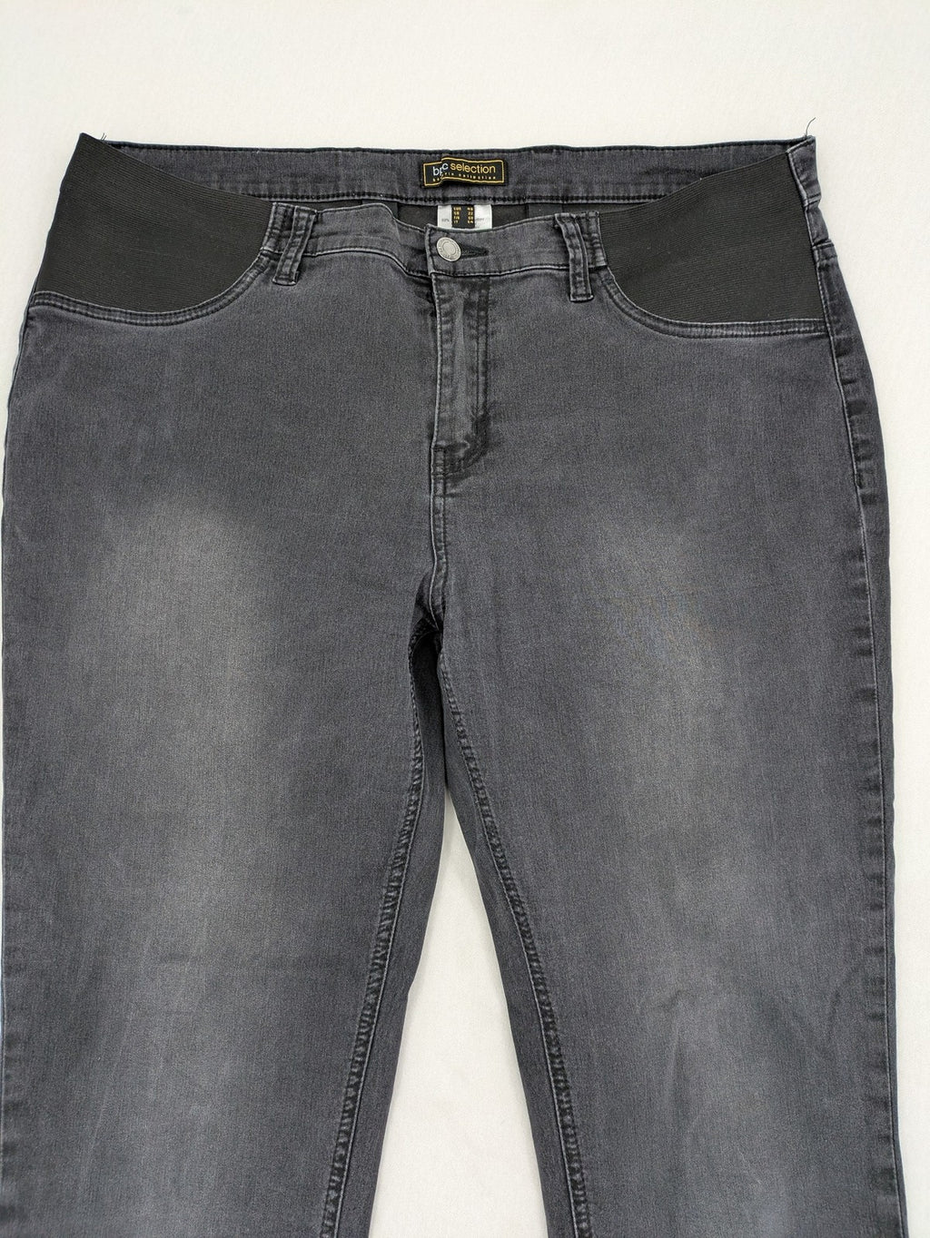 Bpc Selection grey maternity jeans, stretch denim, classic 5-pocket style, elastic waistband.