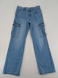 ONLY blue straight jeans with multiple pockets and zipper/button closure, made of 100% cotton.
