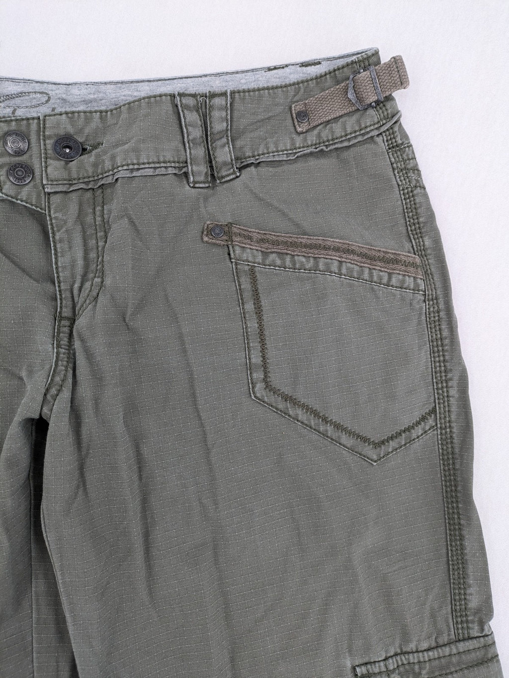 edc by Esprit khaki cargo pants ripstop fabric with multiple pockets and button fly