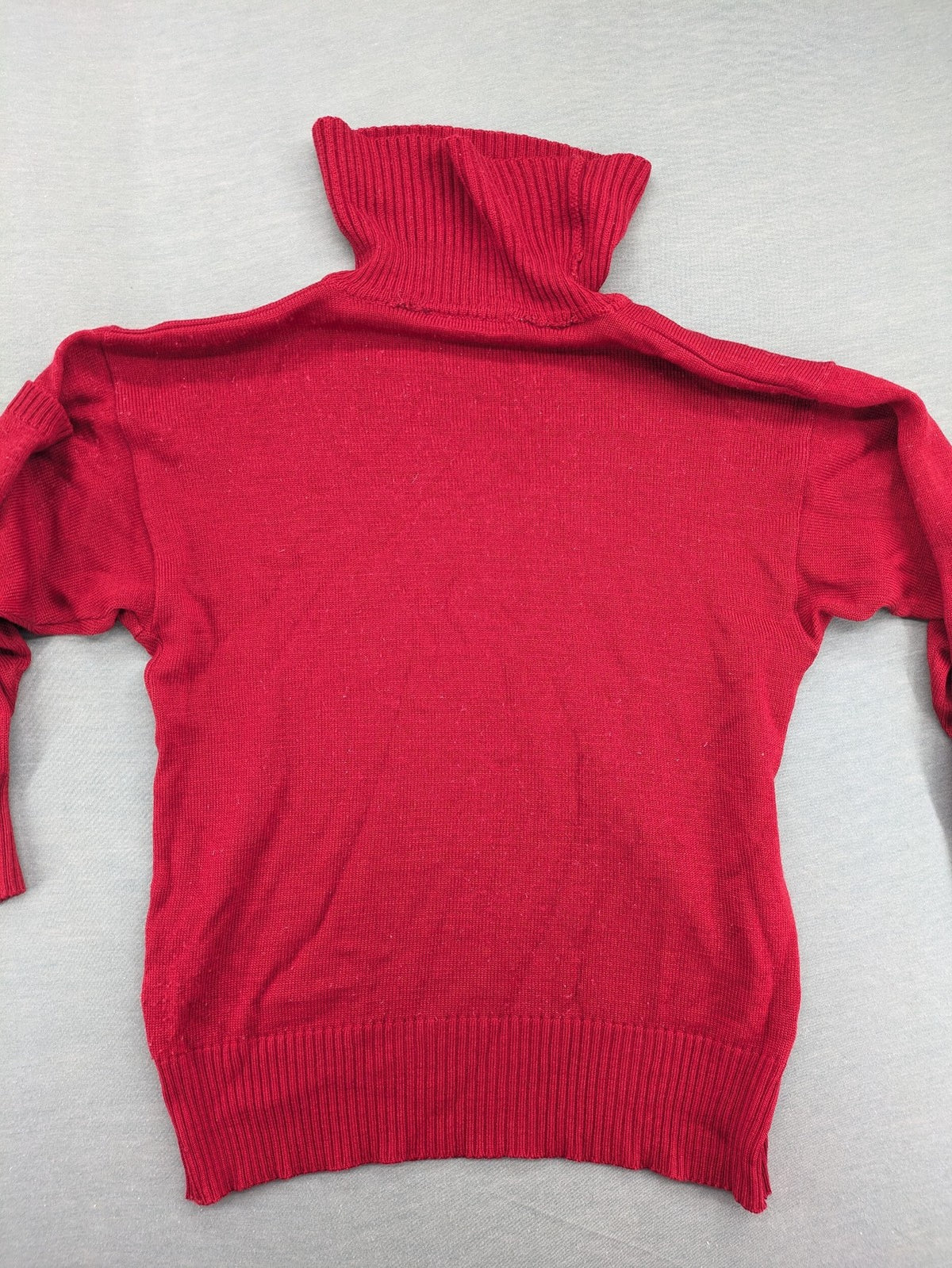 Beise Moden red turtle neck jumper ribbed cuffs warm wool blend