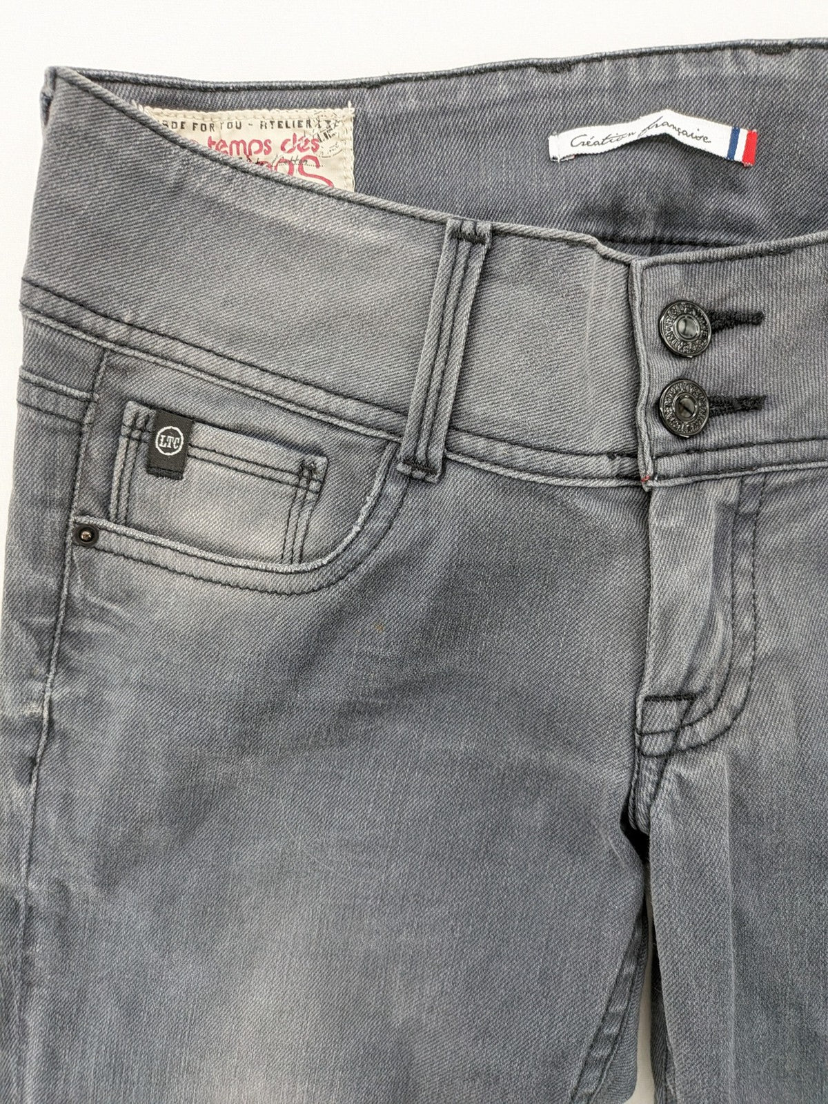 Le Temps des Cerises grey skinny jeans high waist with faded wash and logo detail.