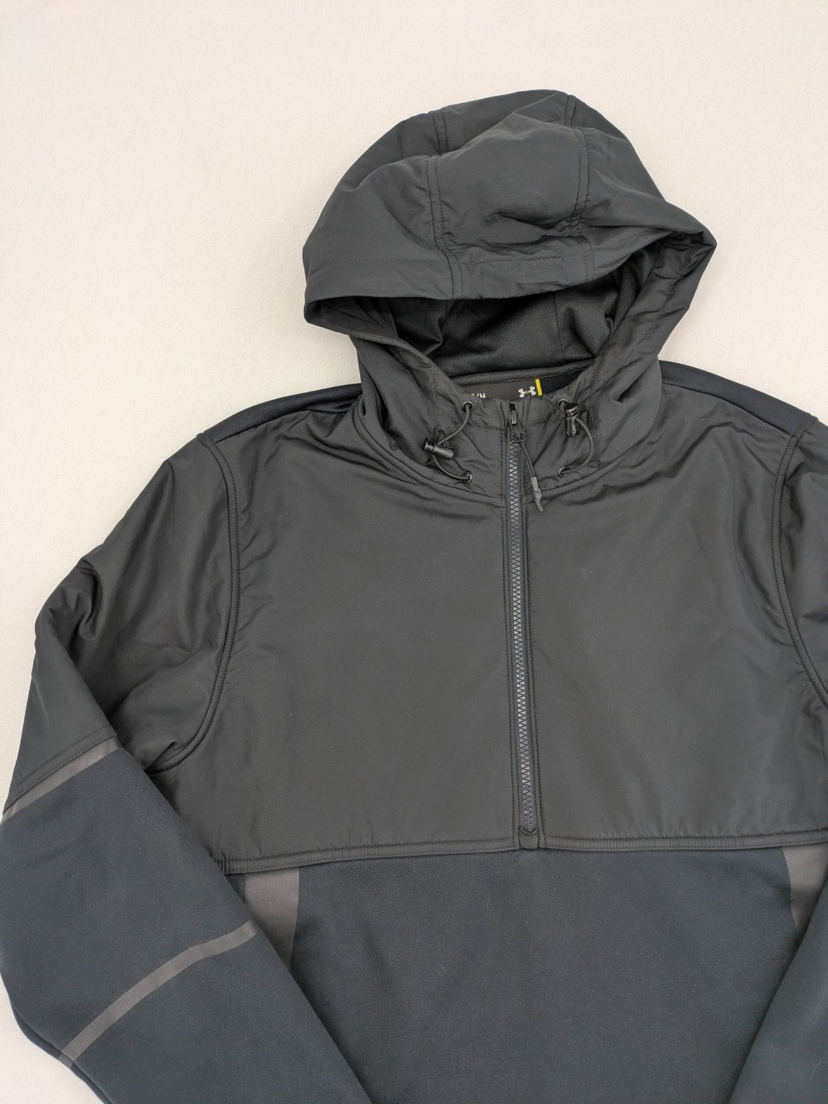 Under Armour grey ColdGear hoodie anorak with quarter zip and adjustable hood.
