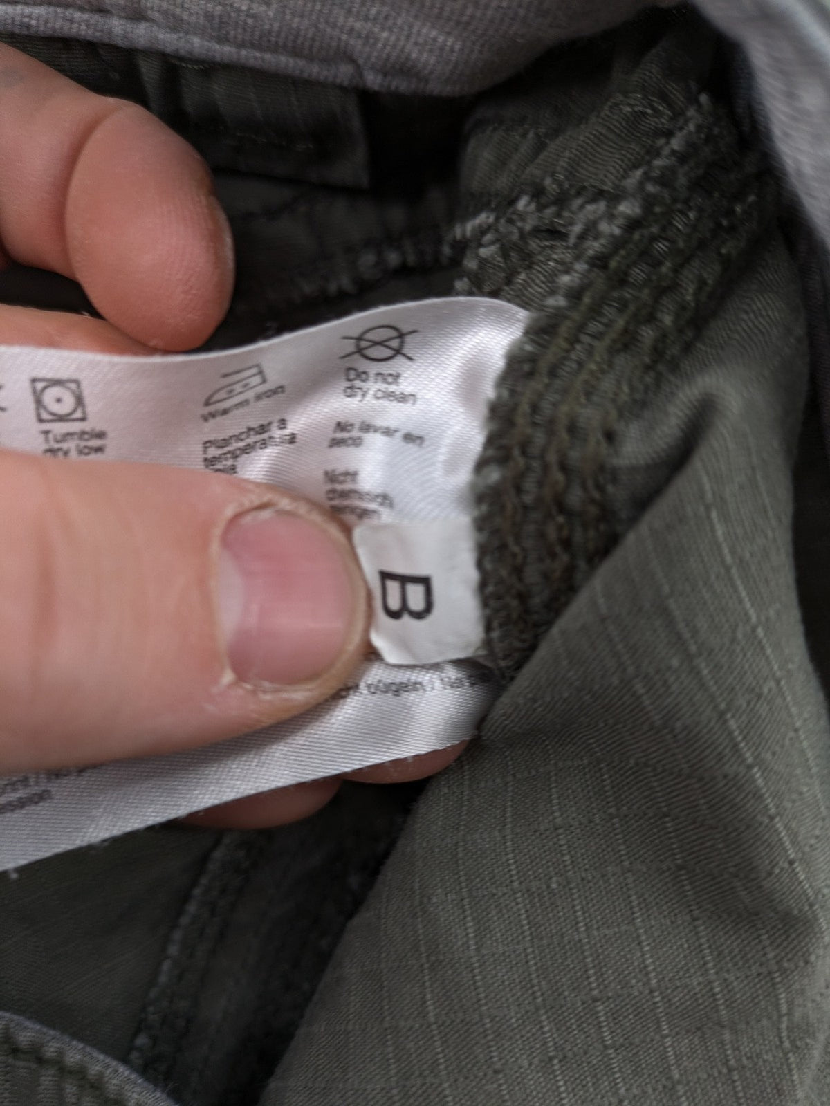 edc by Esprit khaki cargo pants ripstop fabric with multiple pockets and button fly
