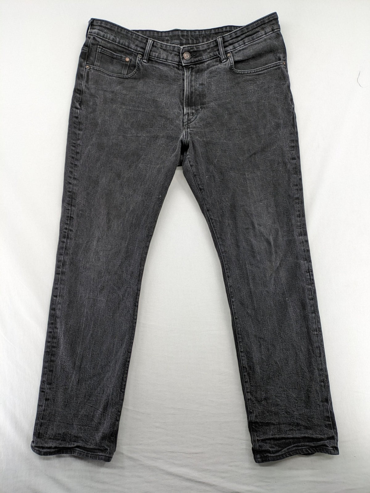 H&M grey straight jeans regular fit dark wash cotton blend with classic styling.