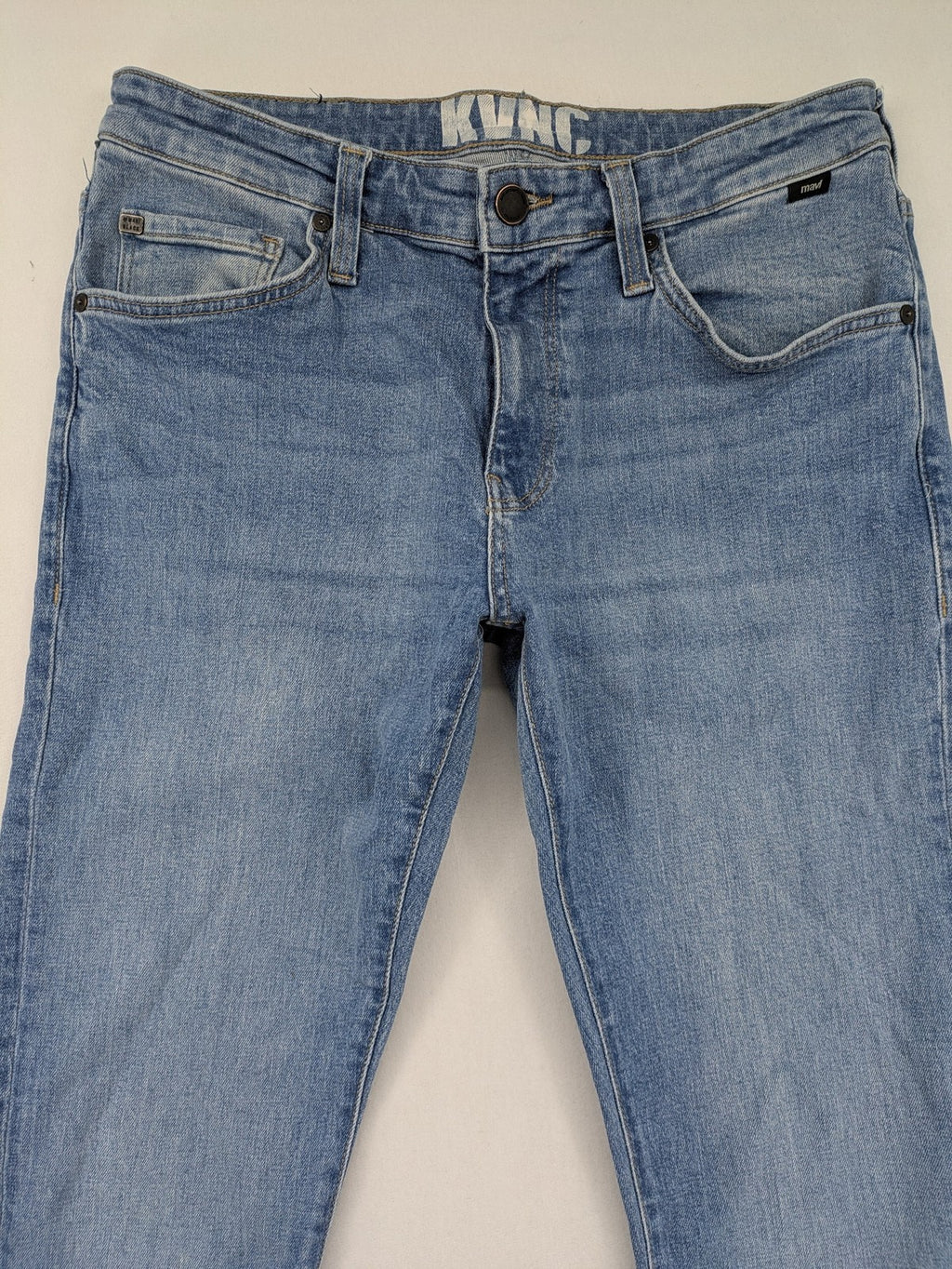 Mavi straight jeans black with light blue wash, made from cotton and elastane blend.