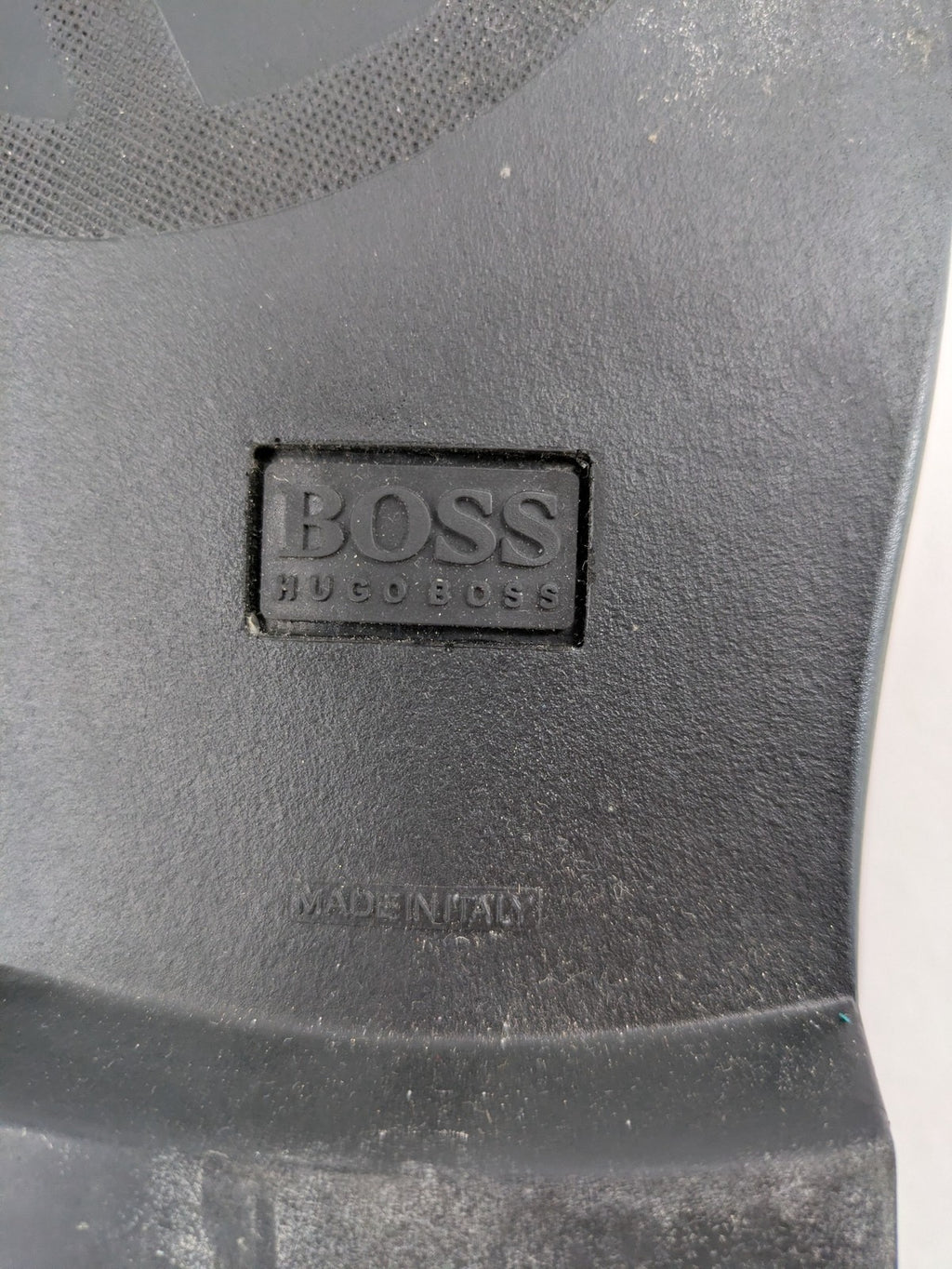 BOSS Hugo Boss brown deck shoes genuine leather classic design made in Italy.