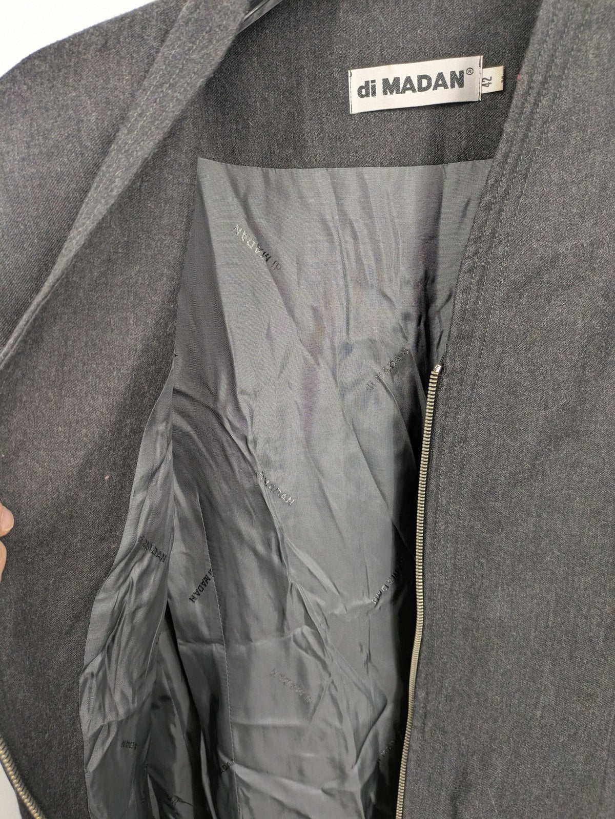 Schurwolle grey vintage coat dress with standing collar and two-way zipper.