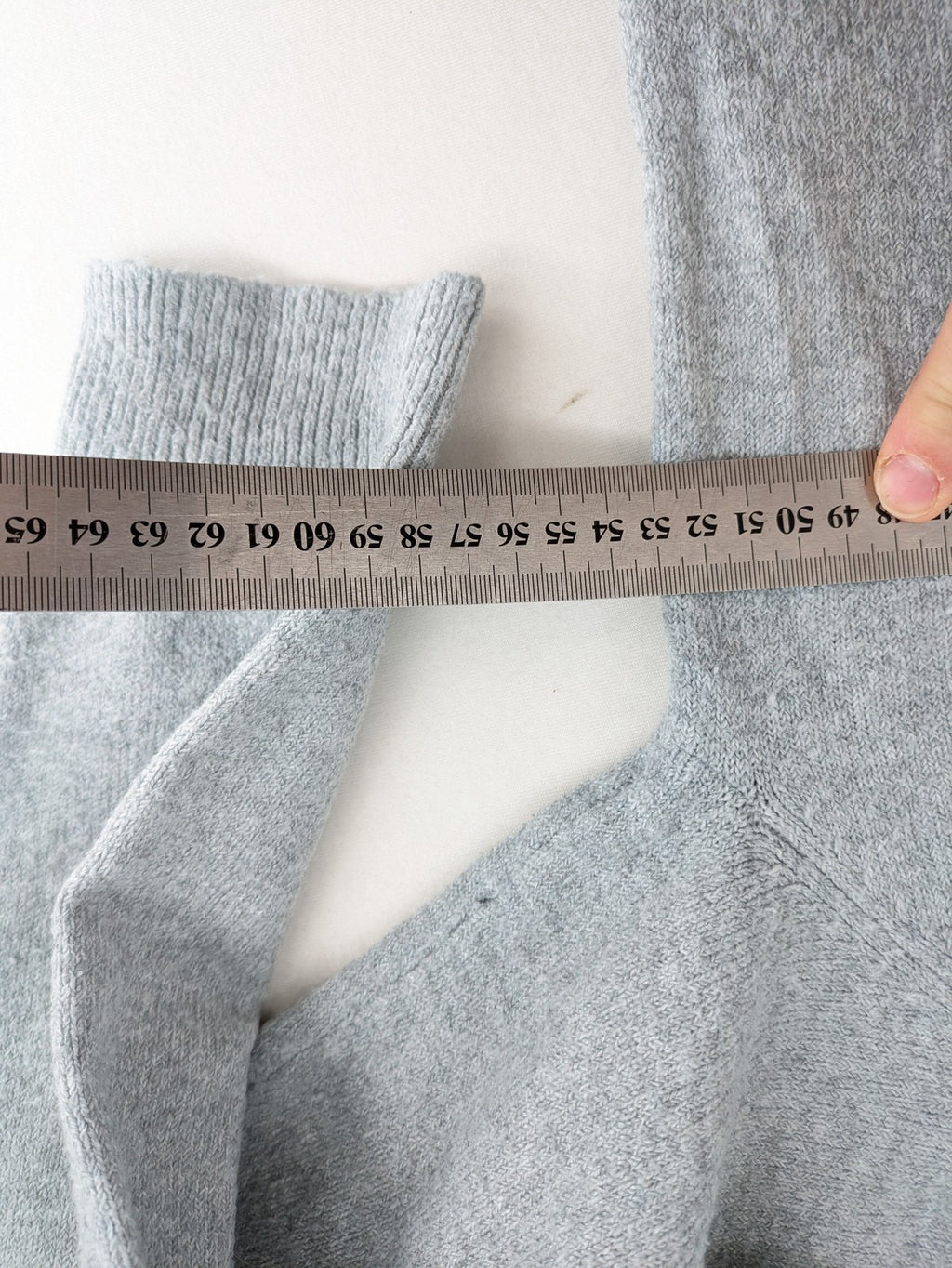 ONLY grey turtle neck jumper with raglan sleeves and classic round neckline.