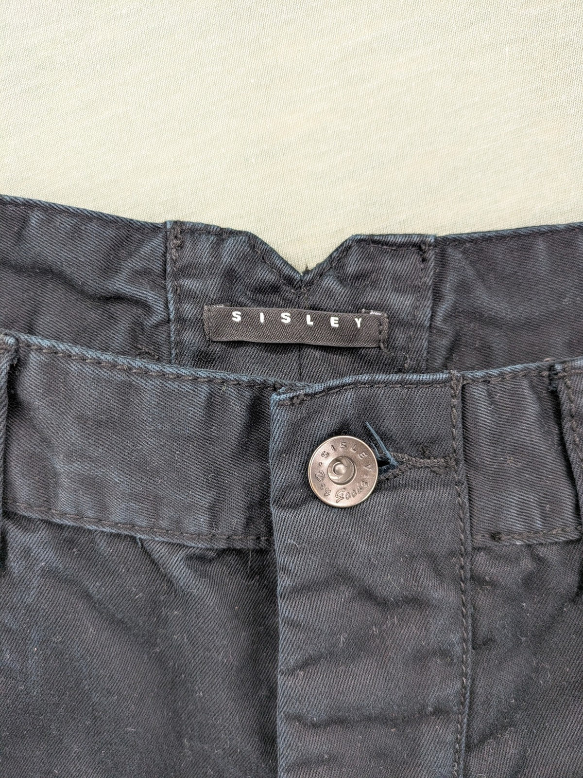 Sisley grey chino pants straight fit button fly classic style cotton material