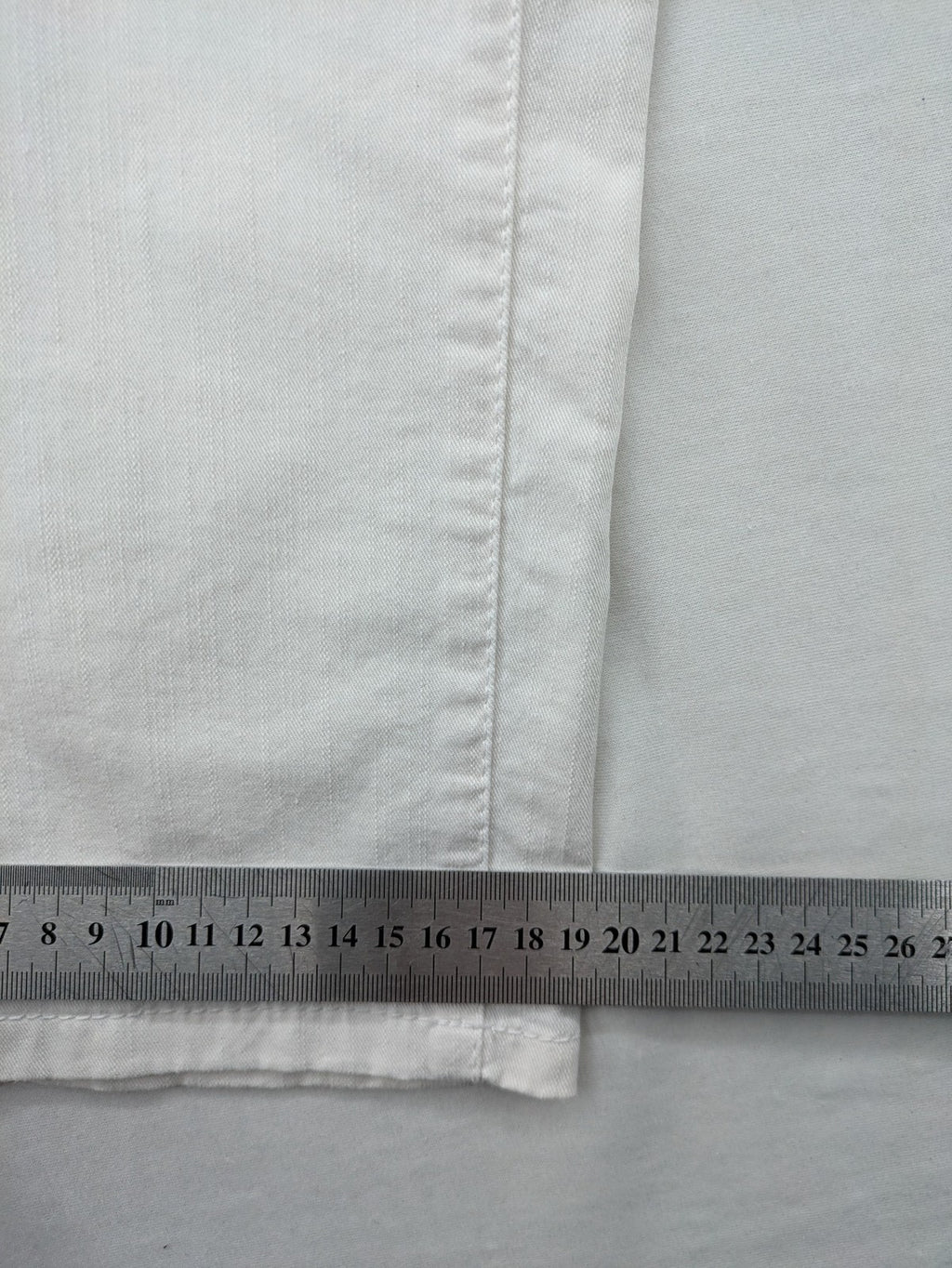 Mac Jeans white straight jeans cotton stretch with logo and modern fit.