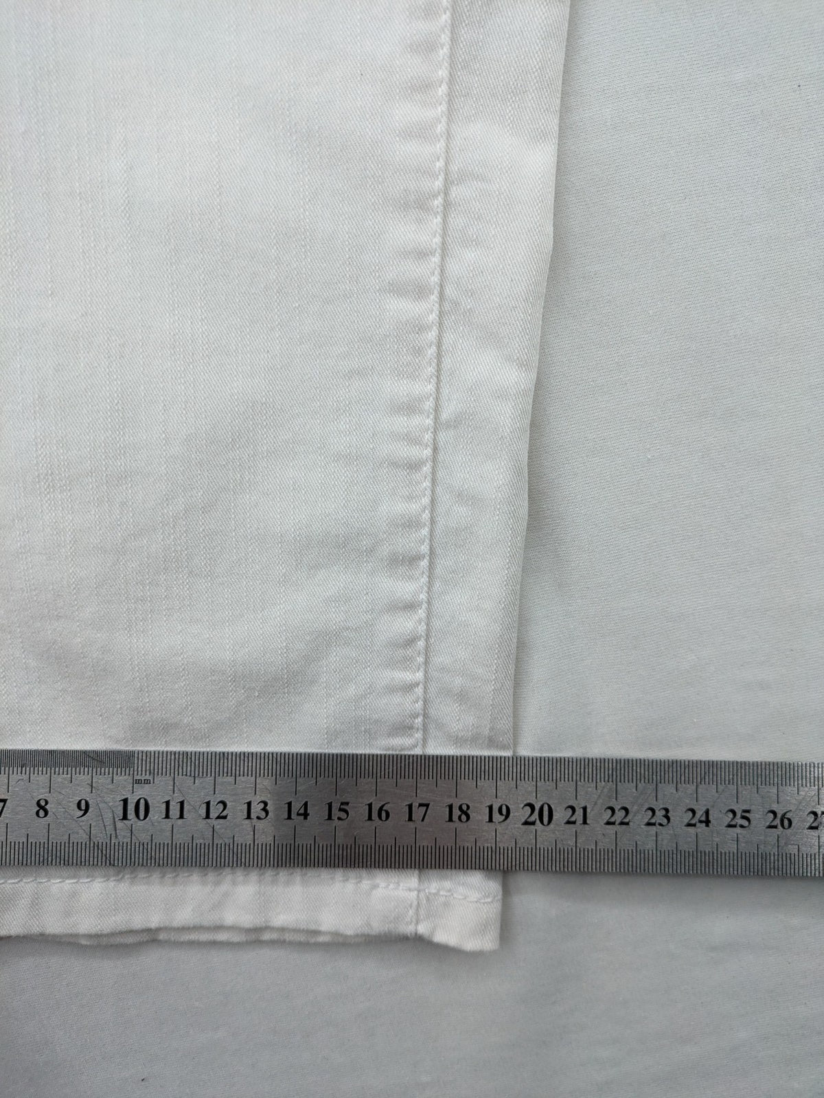 Mac Jeans white straight jeans cotton stretch with logo and modern fit.