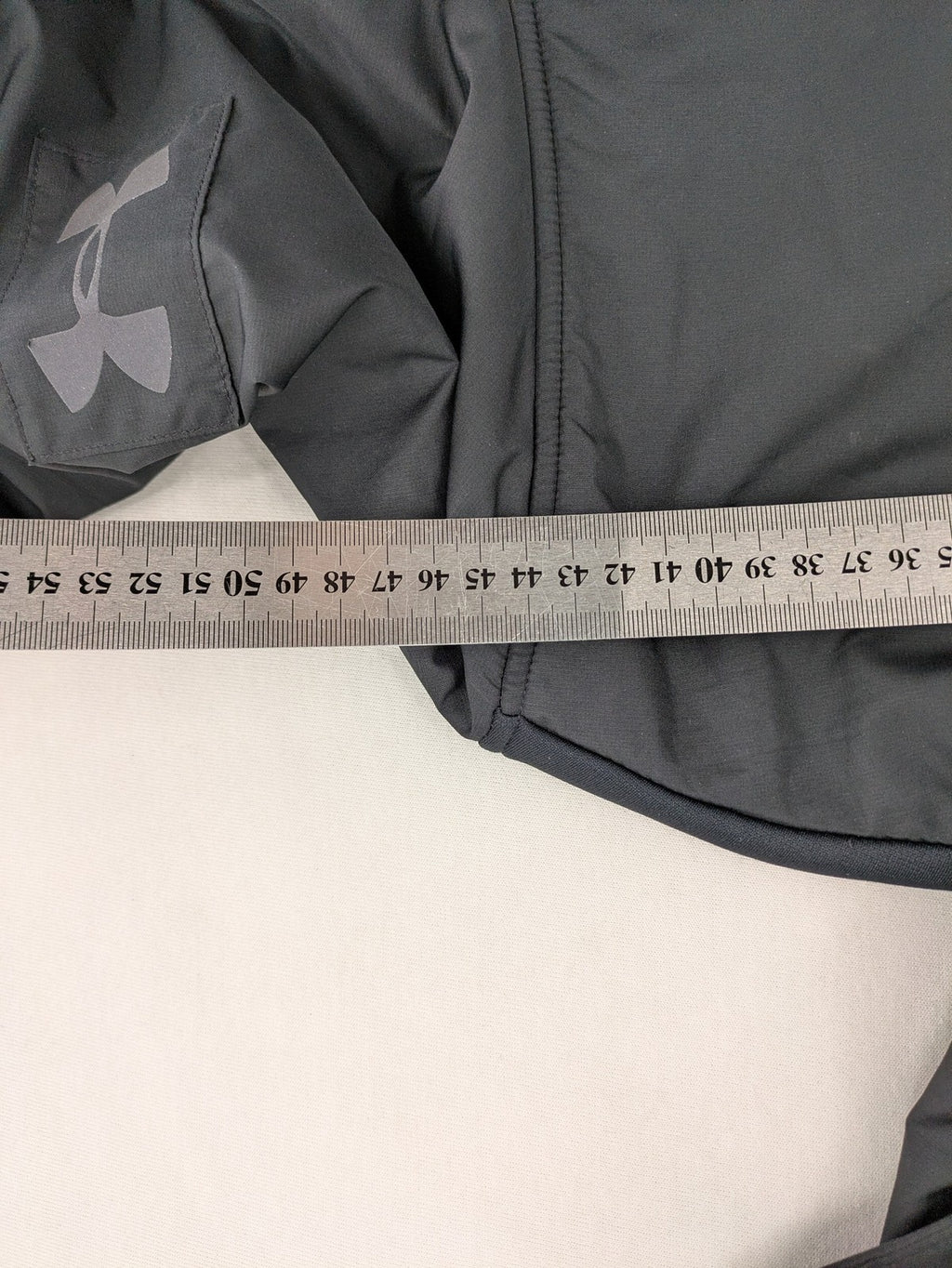 Under Armour grey ColdGear hoodie anorak with quarter zip and adjustable hood.