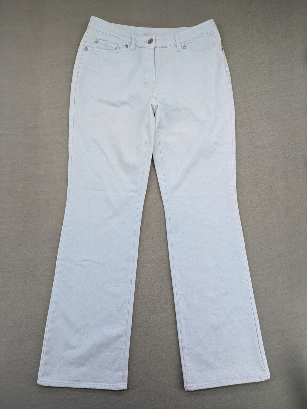 GARDEUR blue straight jeans with 5-pocket design, branded button, and leather patch.