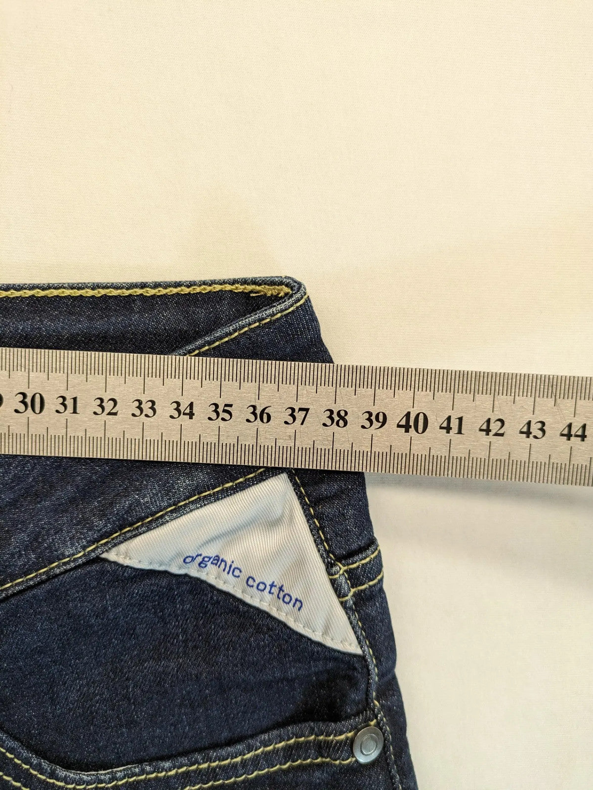 Lidl blue straight jeans classic 5-pocket design, made from organic cotton with stretch.