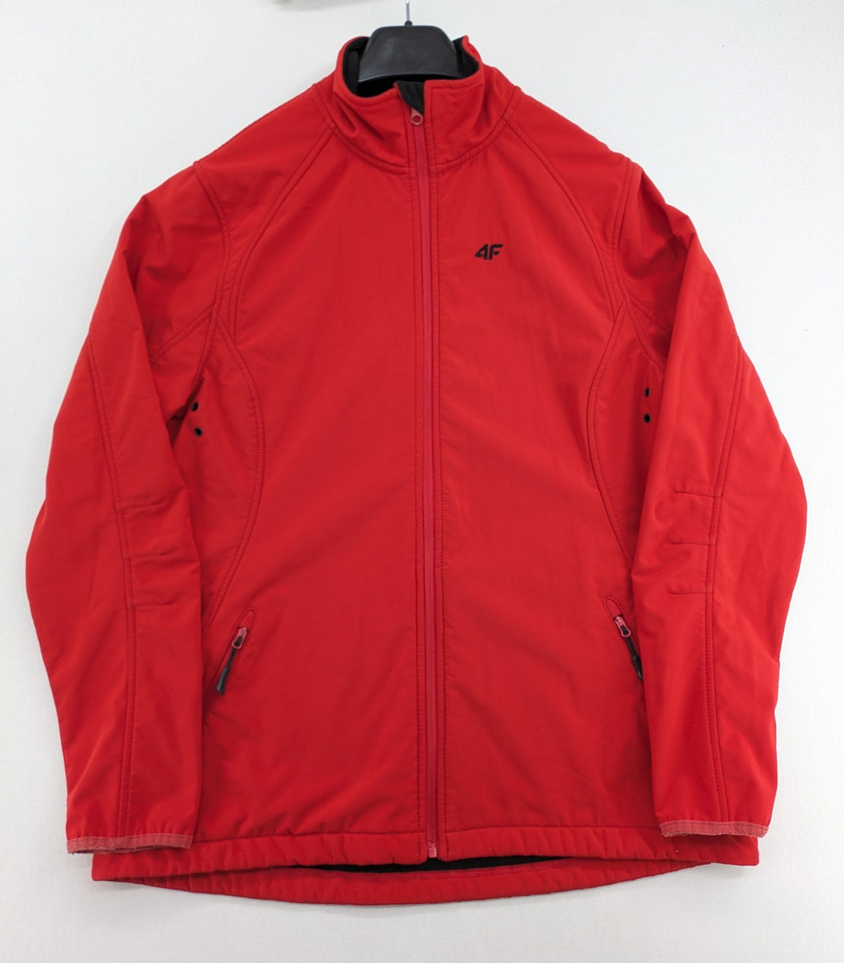 4F red softshell jacket with fleece lining and Aquatech 3000 logo detail.