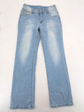 Straight Leg blue straight jeans high waist with unique double button closure.