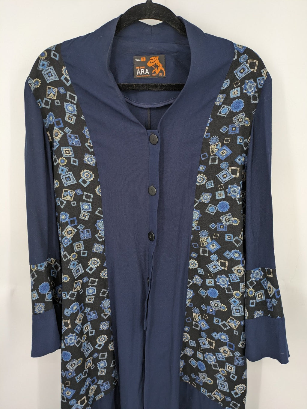 ARA long cardigan blue green geometric pattern with wide collar and button placket